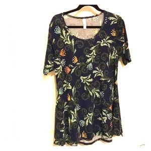 LuLaRoe short sleeve shirt